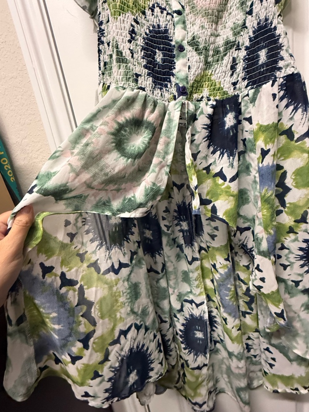 Boho Smocked Tie Dye Peplum Top 1X Green Blue Flutter Sleeve Flowy - Picture 2 of 6